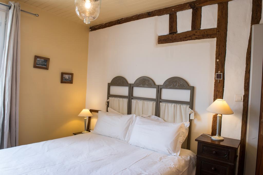 Maison De Mezos Luaran gambar