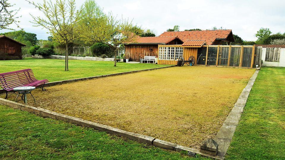Maison De Mezos Luaran gambar